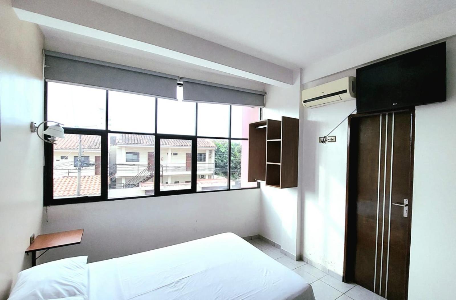 Hotel Plaza Center Santa Cruz de La Sierra Bagian luar foto